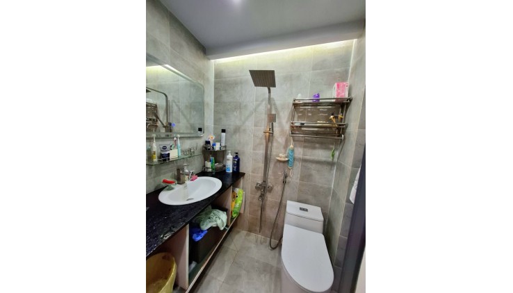 BÁN NHÀ MẶT TIỀN THỤT 2 TẦNG 41M1 NGANG 4M KD ĐỈNH ĐẸP Ở NGAY SIÊU HIẾM KỲ ĐỒNG 8.8 TỶ.